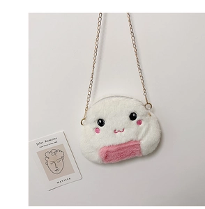 Detail of cute plush cartoon rice ball crossbody bag with soft texture and golden chain