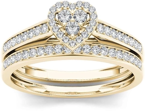 Set di anelli a cuore placcati oro 18K con diamante centrale e accenti pavé