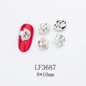 Detailed view of 8x10mm marquise rhinestones with pearls for 3D nail art decoration
