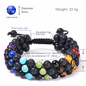 Bracelet de yoga tressé triple épaisseur en pierre de lave avec perles de 7 chakras