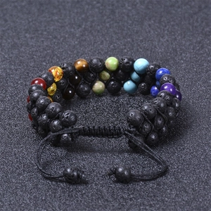 Bracelet chakra à trois couches avec pierre de lave naturelle et perles d'énergie