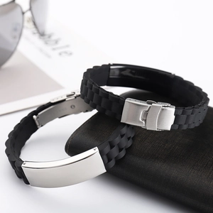 Bracelet de sport pour homme en silicone noir avec plaque en acier inoxydable et texture pneu