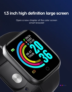Detail of 1.3 inch HD color screen on D20 smart tracker showing fitness steps and calories