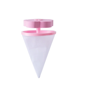 Pink flower-shaped floating washing machine lint filter bag for hair and fur removal