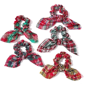 Set di 5 elastici per capelli natalizi con orecchie di coniglio e motivi scozzesi