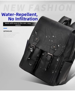 Détail de la surface en cuir PU imperméable avec gouttes d'eau sur le sac à dos noir