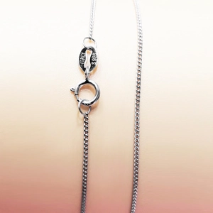 Minimalist S925 sterling silver curb chain necklace with Italy hallmark and clasp detail