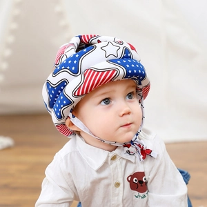 Toddler safety helmet with star pattern for head protection during walking