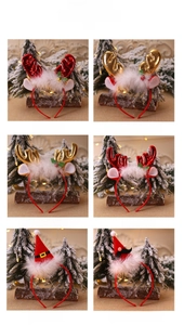 Grille détaillée de serre-têtes de Noël avec bois de renne et chapeaux de Père Noël