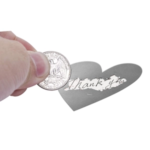 Zilveren hart krasstickers op rol voor DIY cadeaubonnen en beloningsetiketten