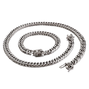 Ensemble collier et bracelet à maille gourmette en argent poli avec fermoirs mousqueton
