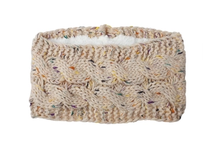 Detailaufnahme von Zopfstrick-Stirnband mit Fleecefutter und bunten Farbtupfern