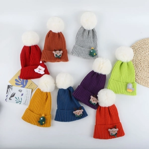 Bonnet En Maille De Noël Chaud Acrylique Pompon En Fausse Fourrure Patch Père Noël Renne Fête Hiver