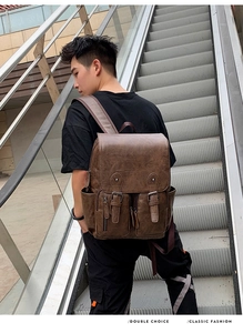 Sac à dos rétro en cuir PU marron foncé pour hommes avec double sangles et poches