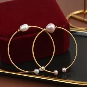 Elegant two-piece set of handmade baroque pearl gold wire wrap open bangles for women