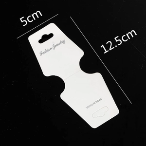 Cartes de présentation pliables 5x12,5cm pour colliers et bracelets sur fond noir élégant