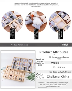 Detailansicht eines 12-Raster-Uhren-Displays aus Holz mit weichen Samtkissen in Grau