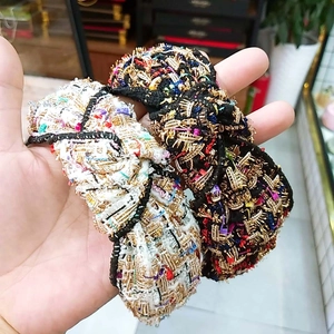 Set di cerchietti larghi in tweed con nodo in tessuto intrecciato bianco e nero