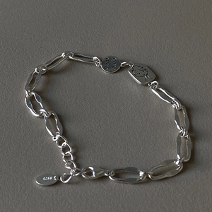 Minimalist 925 sterling silver chain bracelet with oval links and character pendants