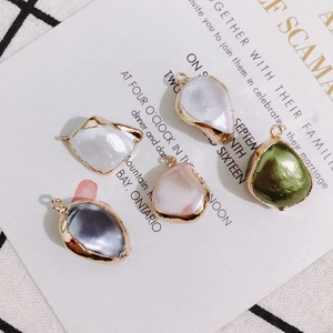 Irregular baroque pearl pendants with gold edges for DIY earrings and jewelry making