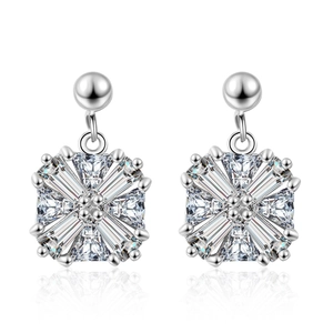 Elegant silver square geometric stud earrings with sparkling zircon crystals and reflection