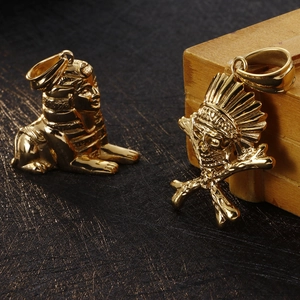 Punk Edelstahl Anhänger in Gold mit Sphinx und Indianer Totenkopf Motiven