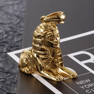 Goldene Sphinx-Halskette aus hochwertigem Titanstahl im modernen Punk-Stil