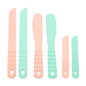 Set dettagliato di 6 bastoncini in silicone color pastello per resina DIY e maschere