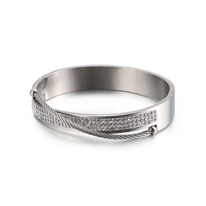 Silver twisted cable cuff bracelet with triple rows of rhinestones in 18k gold plating
