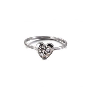 Minimalist heart-shaped zircon ring in silver titanium steel, elegant frontal view