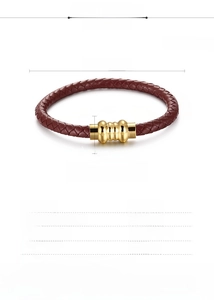 Detailed size specifications for a 210mm brown braided leather bracelet with magnetic clasp