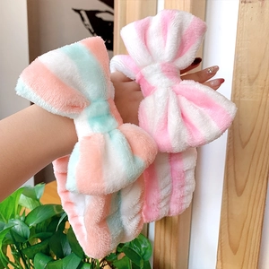 Plush bow headband set with striped flannel fabric for face washing and skincare