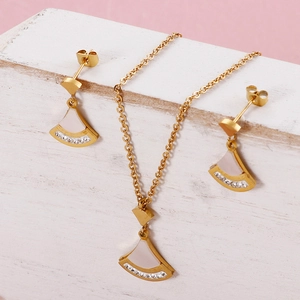 Parure de bijoux dorés en forme d'éventail avec collier et boucles d'oreilles