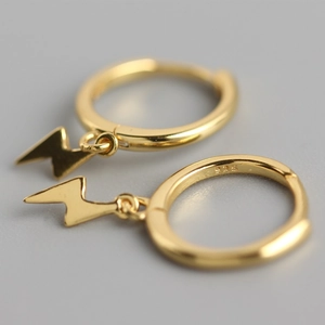 Minimalistische S925 Sterling Silber Blitz-Ohrringe mit Goldfinish und 925er Stempelung