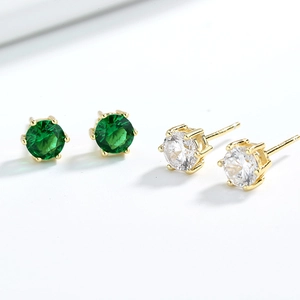 Classic six-prong round-cut emerald green and clear zircon stud earrings in gold plating