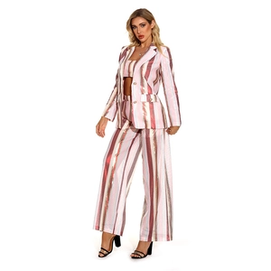 Completo tre pezzi da donna con paillettes a righe, blazer, top e pantaloni a gamba larga
