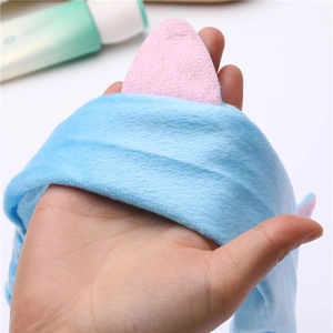Bandeau à oreilles de chat élastique en polaire corail pour le maquillage et les soins