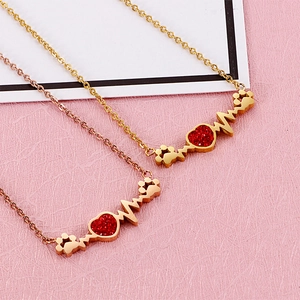 Collier avec pendentif patte de chat et cœur rouge en acier doré et rose gold