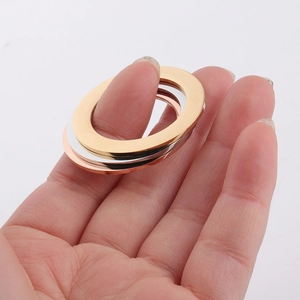 Flat 35mm stainless steel circle pendant rings in gold, silver and rose gold finishes