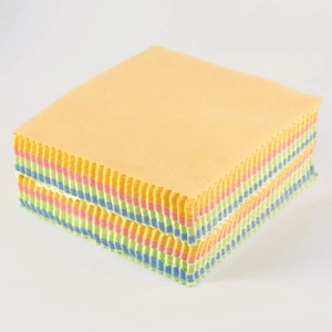 Multi-colored microfiber cleaning cloths with serrated edges for eyewear and screens