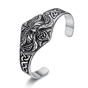 Bracelet Viking vintage en acier argenté antique avec motifs de nœuds celtiques