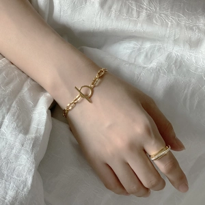 Minimalist 925 sterling silver chunky link chain bracelet and pave ring in gold finish