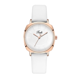 Elegant minimalist ultra-thin women's leather strap watch with rose gold case