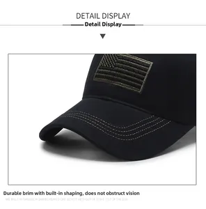Détail de la casquette tactique en coton noir avec écusson brodé du drapeau américain