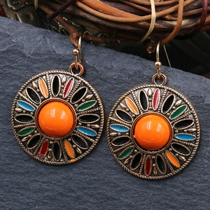 Boucles d'oreilles rétro rondes avec pierre orange et motif soleil en émail coloré