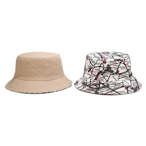 Bob réversible en coton imprimé carte graffiti et beige uni pour hommes et femmes tendance