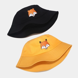 Bob mignon avec broderie renard en noir et jaune, chapeau de soleil en toile coton
