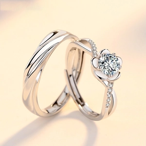 Elegant S925 sterling silver couple rings with flower set stone and wavy band design