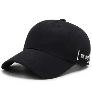 Casquette de baseball noire en coton avec ruban The Most et anneau en métal style urbain
