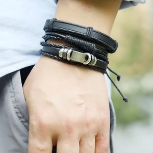 Men's 5-piece multilayer woven leather bracelet set with metallic plate and rings